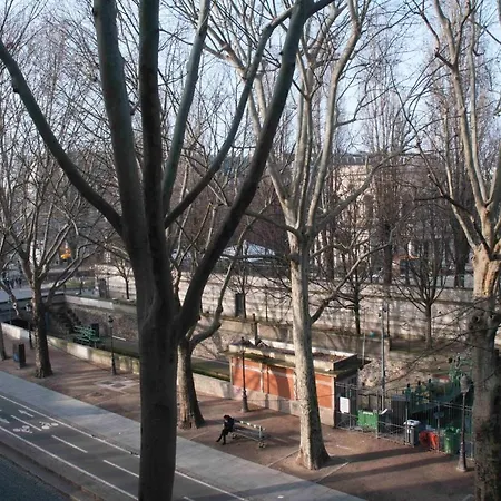 Appartamento Splendid Apt In Buttes Chaumont Parigi