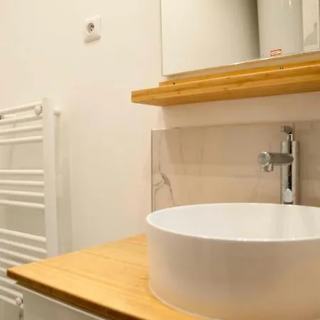 Appartamento Splendid Apt In Buttes Chaumont